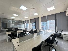 智慧港企业孵化基地